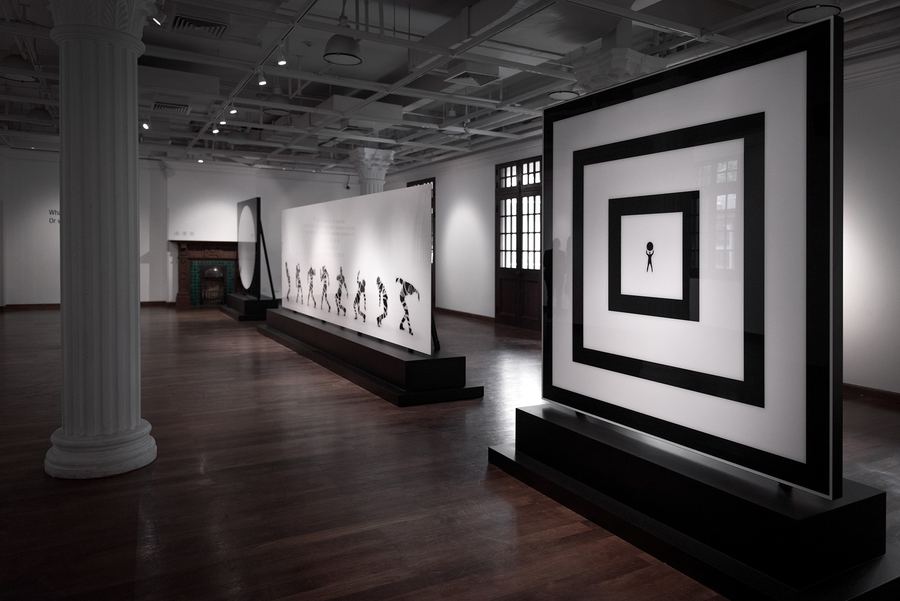 SINAN MANSION - SHANGHAI, CHINA — « A SMALL MAN IN A BIG WORLD »
