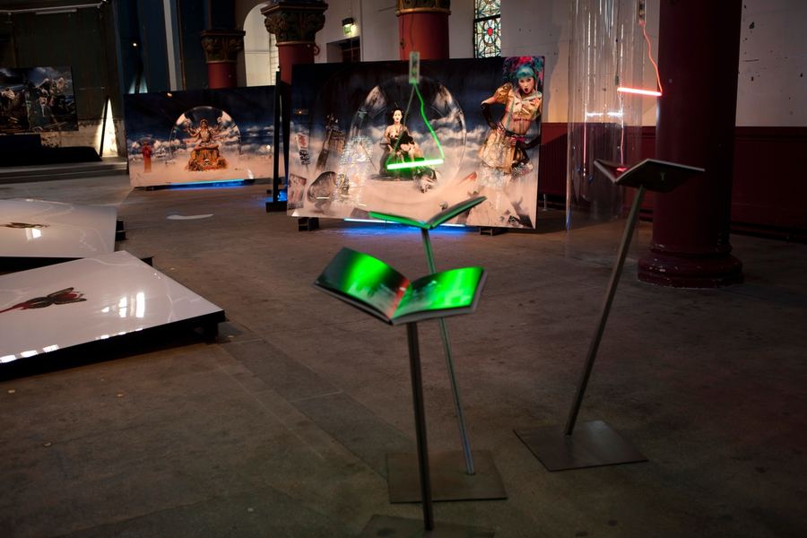 St SAUVEUR CHAPEL, PARIS, FRANCE — « HYPOTHESES »