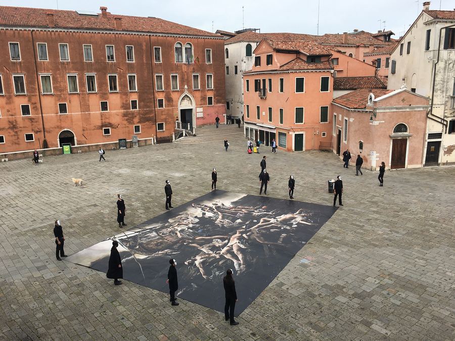 VENICE BIENNALE — « REVOLUTION »