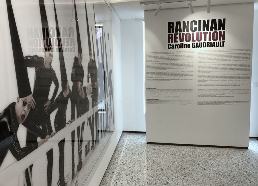 VENICE BIENNALE — « REVOLUTION »