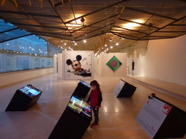 MUSEU OSCAR NIEMEYER - BRASIL — "Salome in Wonderland"
